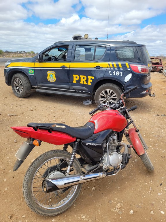 PRF Recupera Motocicleta Furtada Em Juazeiro BA