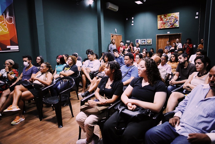 Segunda sessão do projeto Ocupação de Segundas Cine Raiz