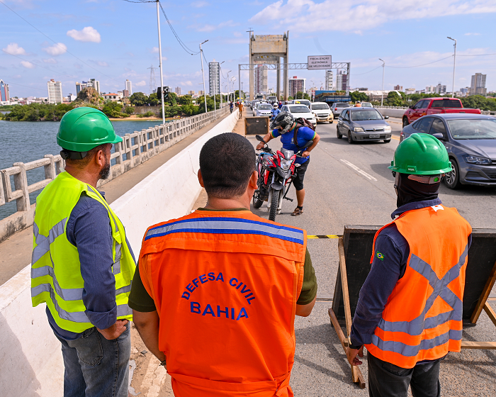 Trânsito flui bem nos primeiros dias de interdição parcial da Ponte Presidente Dutra   