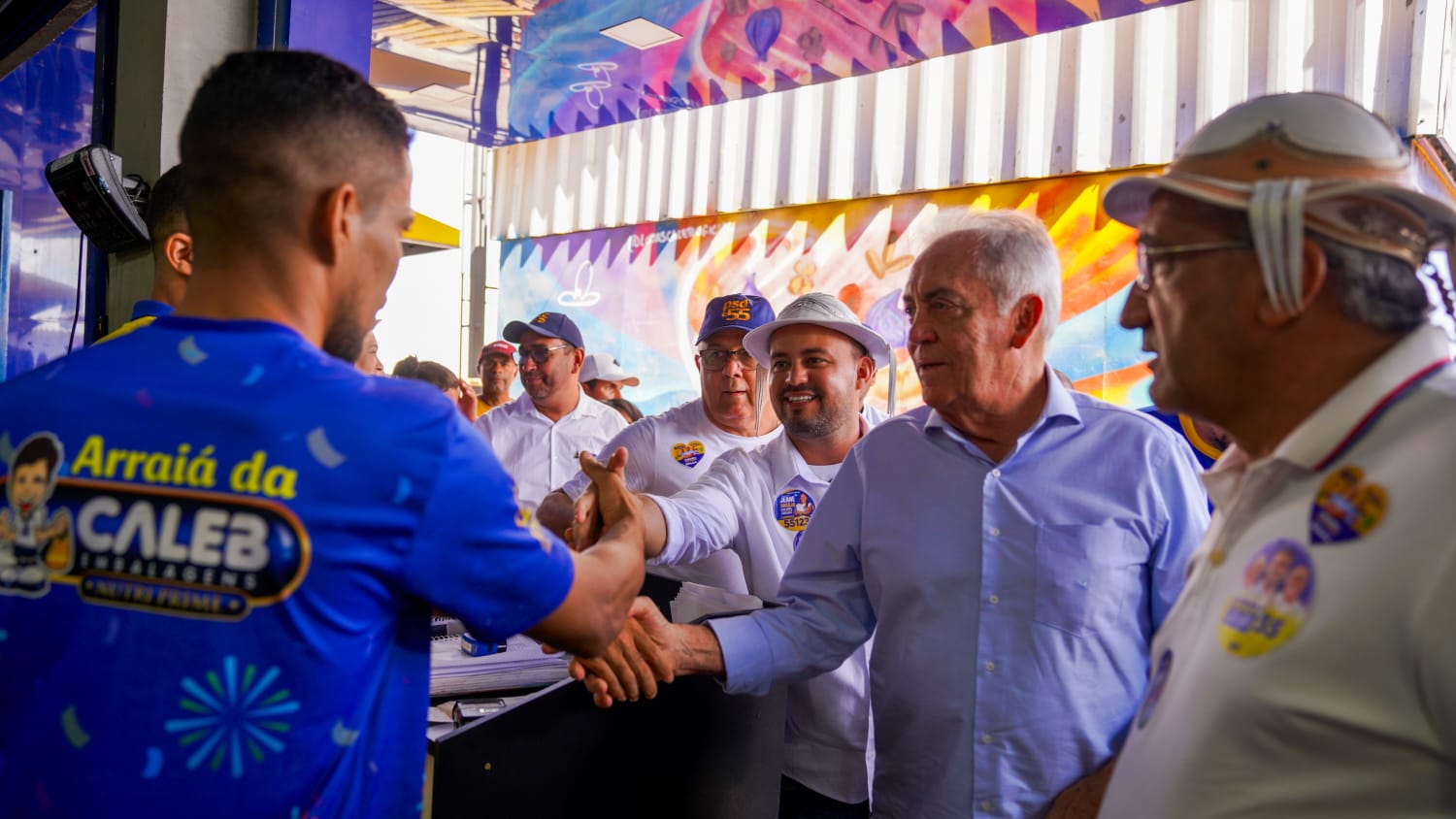 Senador Otto Alencar acompanha o time de Isaac - Celso e Coronel Anselmo - em visita ao Mercado do Produtor, informa assessoria