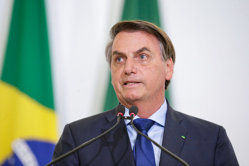 “Parlamento fez Orçamento 2022 além da previsão”, critica Bolsonaro