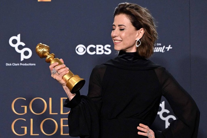 Atriz Fernanda Torres ganha o Globo de Ouro 2025 por sua atuação no filme "Ainda Estou Aqui"