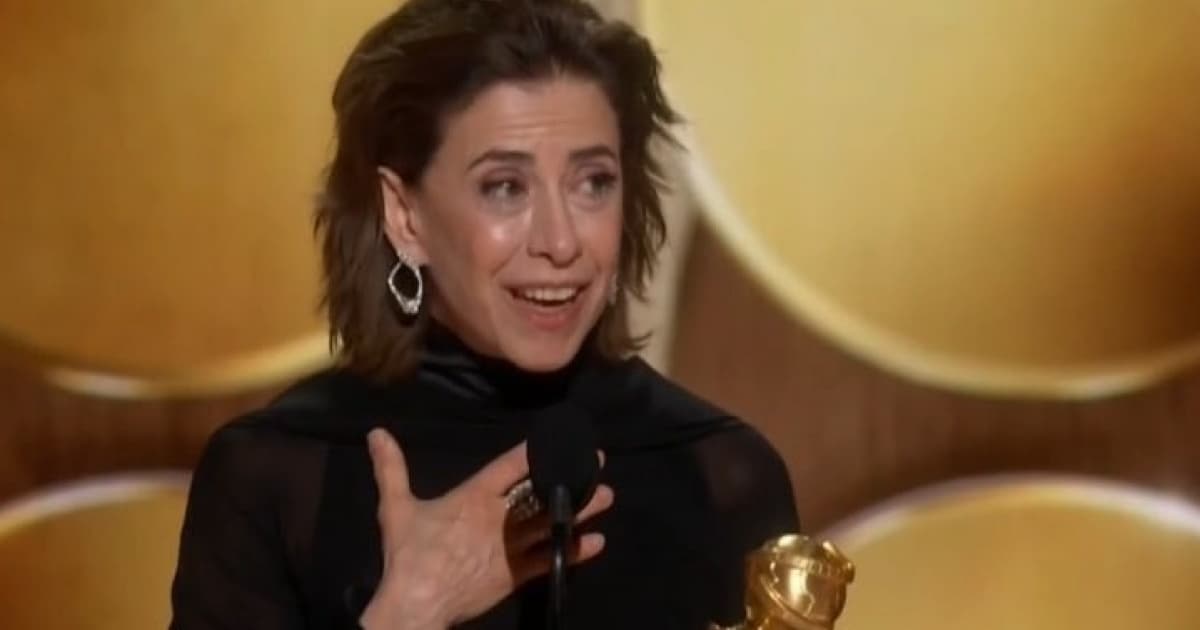 Atriz Fernanda Torres ganha o Globo de Ouro 2025 por sua atuação no filme "Ainda Estou Aqui"