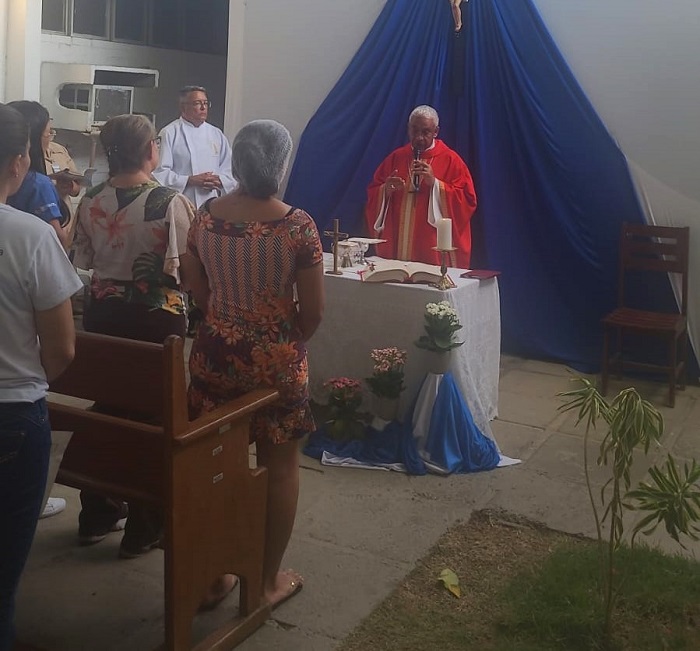 Bispo Dom Antônio Carlos Cruz celebra missa de 93 anos do Hospital Dom Malan em Petrolina