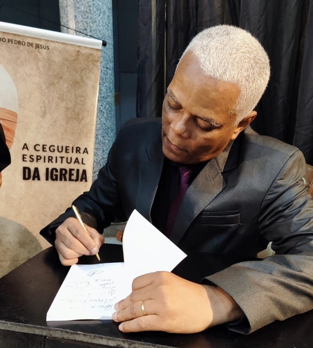 Pastor Teobaldo lançará seu primeiro livro no Centro de Cultura João Gilberto