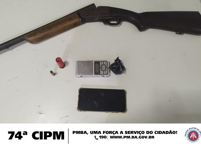 Polícia Militar da Bahia apreende arma, drogas e munições em Juazeiro