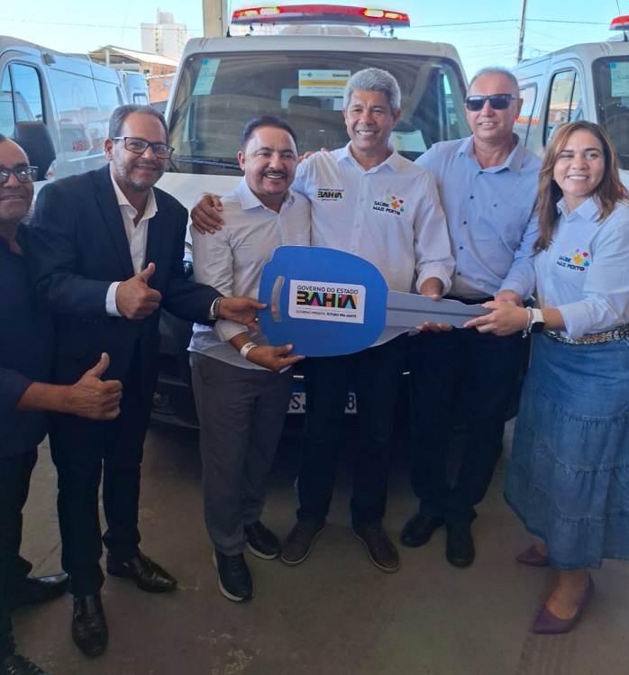 Deputado Roberto Carlos garante nova ambulância para Ourolândia