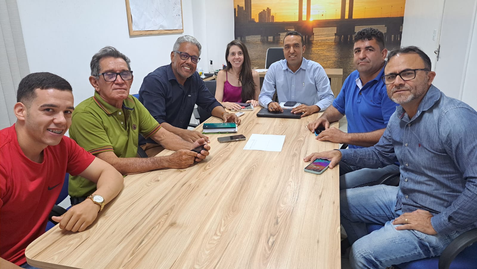 ALEX TANURI E REPRESENTANTES DE ABÓBORA PARTICIPAM DE REUNIÃO COM O SECRETÁRIO DE SAÚDE