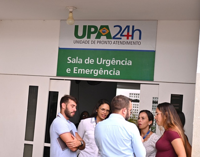 UPA de Juazeiro atende mais de 100 pacientes em 24 horas e mantém os serviços normalmente, apesar de infiltrações no prédio pela água da chuva