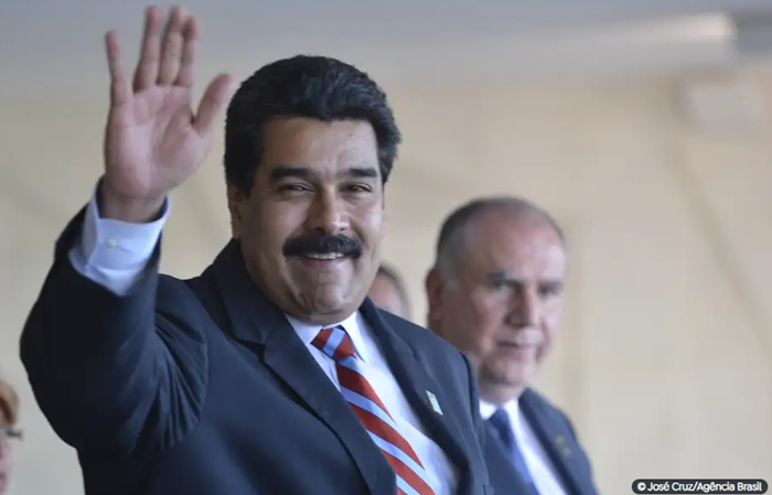 Presidente da Venezuela diz que urnas brasileiras não são auditadas e gera reação