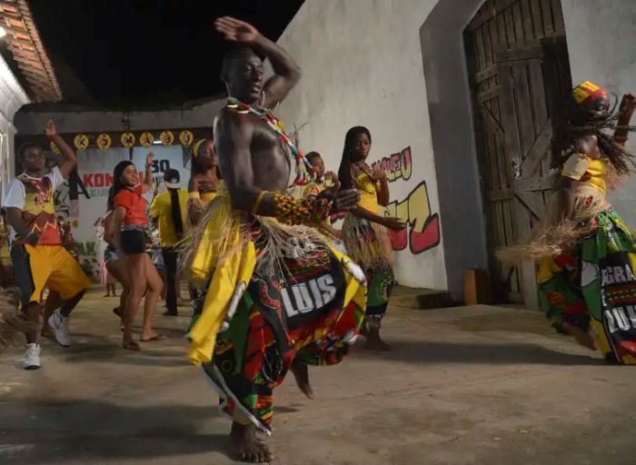 Feriado do Dia Nacional da Consciência Negra tem festas em todo país