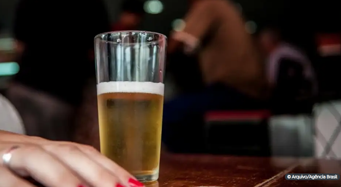 Relatório da OMS mostra evidências associando consumo de álcool e câncer