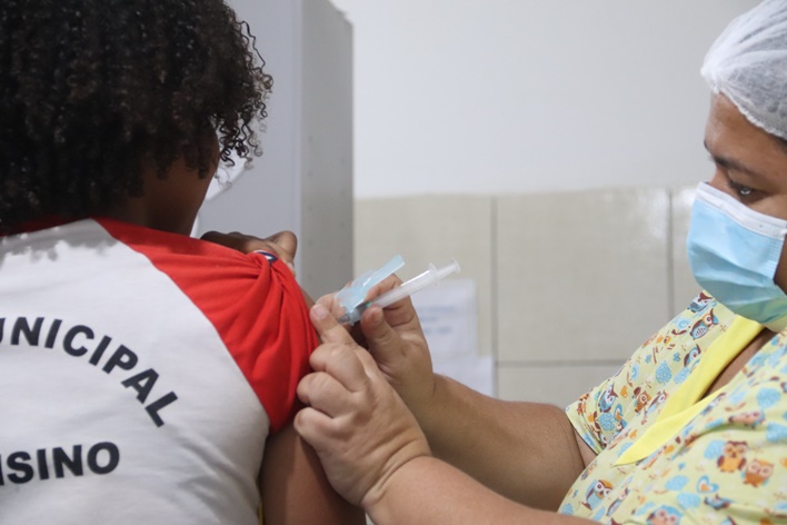 Prefeitura de Juazeiro inicia imunização contra a variante XBB da Covid-19