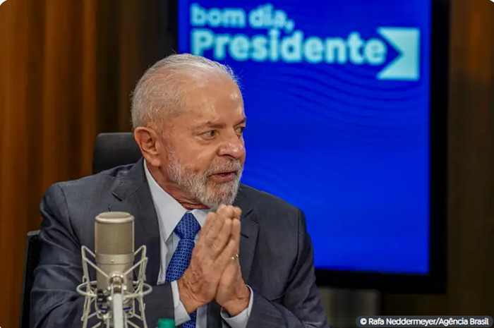 Lula sobre reeleição: "Se ficar claro que a extrema-direita pode voltar, eu não vou deixar"