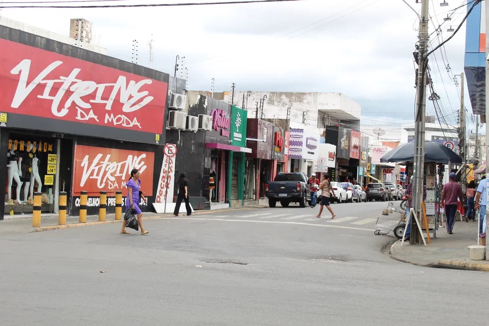 Dia do comerciário: Saiba o que abre e fecha em Petrolina nesta segunda-feira (21)