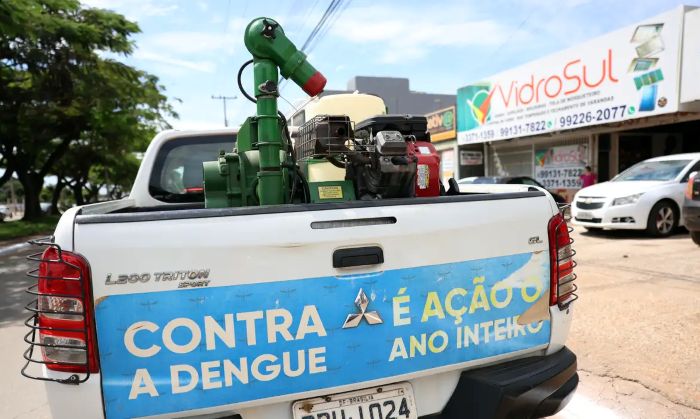 Ministério da Saúde alerta prefeitos e governadores para o aumento de casos de dengue e Chikungunya