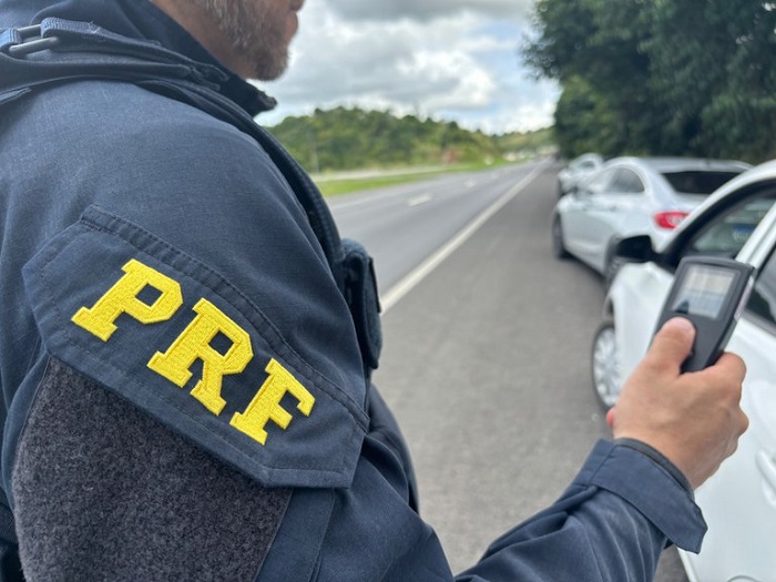 Três motoristas embriagados são detidos pela PRF no Sertão de Pernambuco