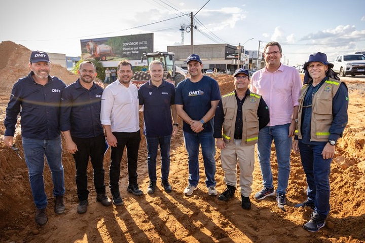 Ministro dos Transportes vistoria obras e cobra celeridade para destravar acessos em Petrolina (PE) e Juazeiro (BA)