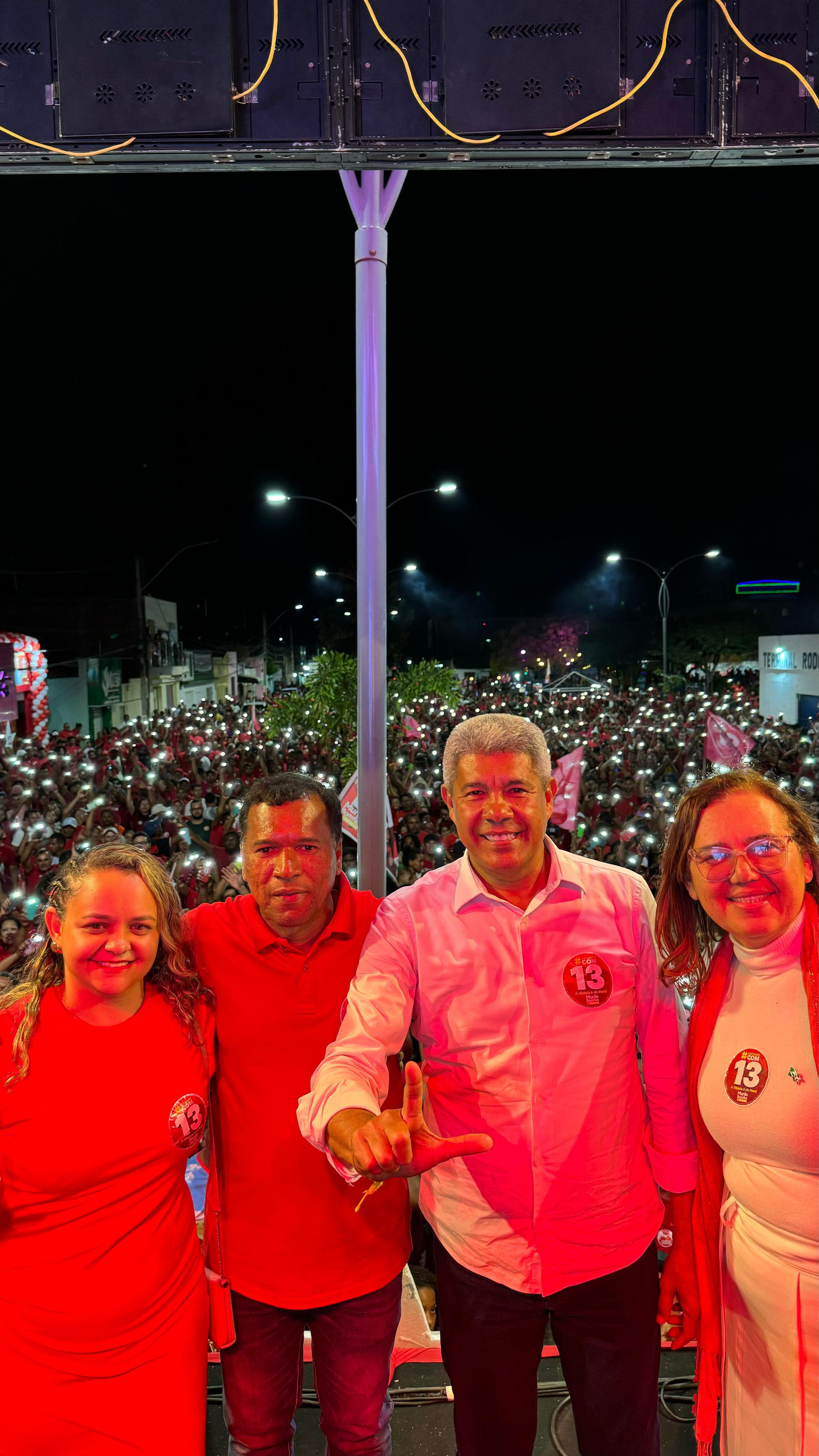 Curaçá vibra em Grande Comício com Murilo e Jerônimo