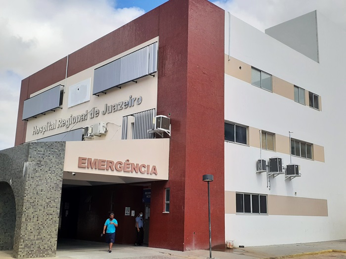 Hospital Regional de Juazeiro abre processo seletivo para contratação de maqueiro e auxiliar de manutenção