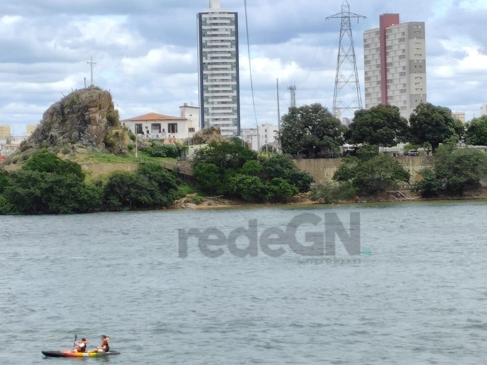 Com a falta de chuva confira ao volume útil capacidade da barragem de Sobradinho nesta sexta-feira (06) 