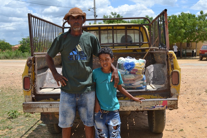 LBV entrega mais de 5 toneladas de alimentos em Juazeiro