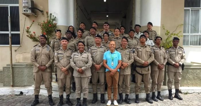  Polícia Militar promove capacitação em Libras para policiais militares