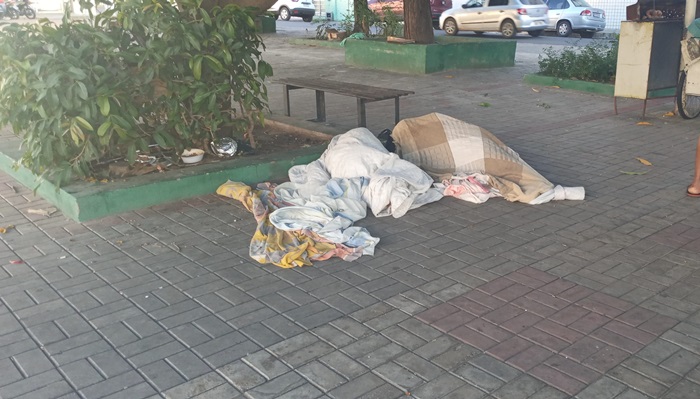 Pessoas em situações de rua: acolhimento e assistência social são de competência das prefeituras