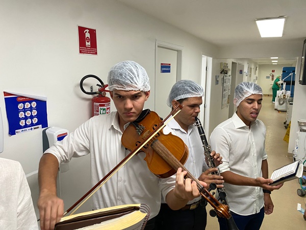 Hospital Regional de Juazeiro promove projeto que traz a musicoterapia como instrumento de harmonização do ambiente hospitalar