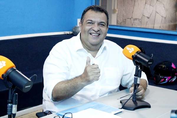 Márcio Jandir participa de entrevista de rádio nesta terça-feira (17) e mais uma vez apresenta soluções para Juazeiro, informa assessoria