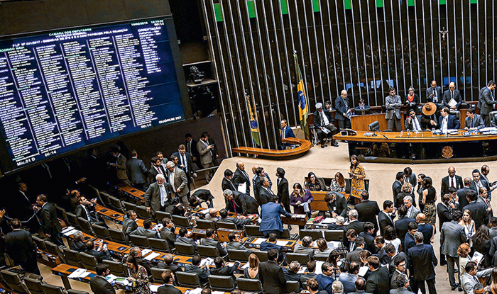 Absurdo:  Câmara Deputados permanecerá sem movimentações durante toda a segunda quinzena de setembro