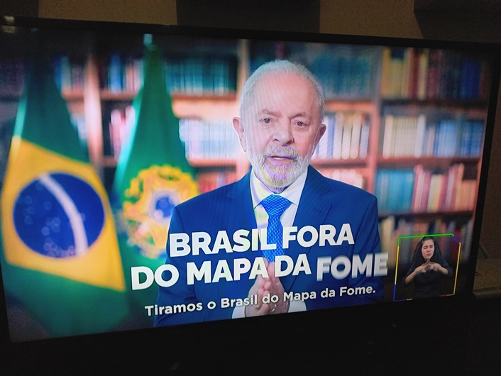 Lula faz pronunciamento em rede nacional de tv e rádio