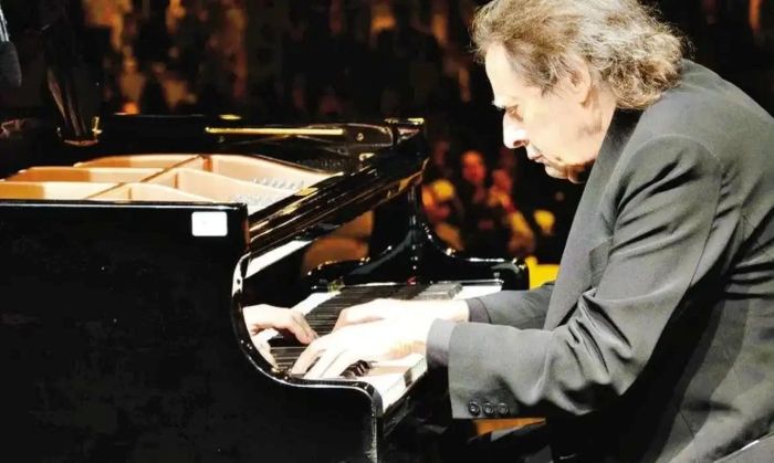 Morre aos 84 anos, o pianista Arthur Moreira Lima