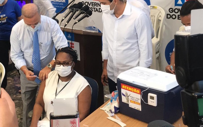 Vacinação contra a Covid-19 completa um ano na Bahia, nesta quarta-feira (19)