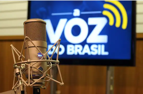 Programa A Voz do Brasil completa 89 anos nesta segunda-feira (22)