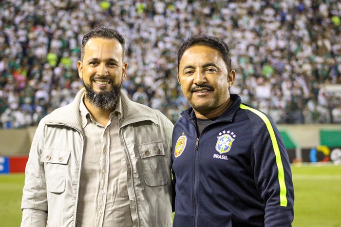 Deputado Roberto Carlos celebra aprovação do Título de Cidadão Baiano a Ricardo Lima pela ALBA