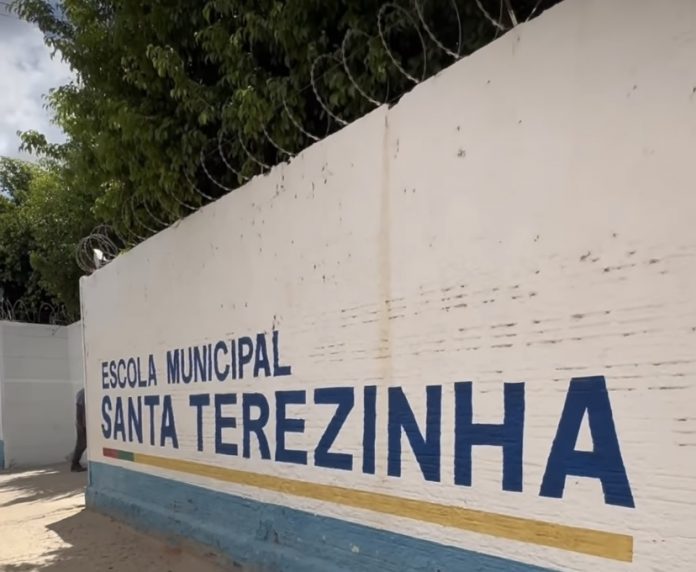 Petrolina: pais de alunos denunciam que salas da Escola Municipal Santa Terezinha estão sem ar condicionado