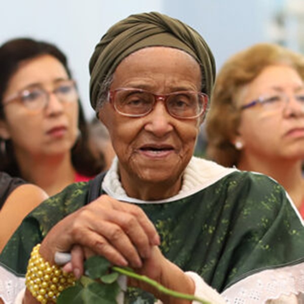 No Brasil marcado por desigualdades, há pessoas que parecem invisíveis