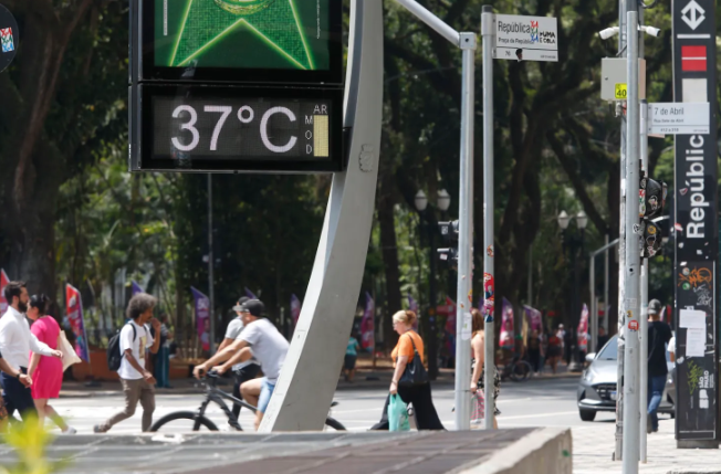 Associação Brasileira de Municípios chama a atenção para o papel das cidades no enfrentamento da crise climática e para a importância de candidatos comprometidos com o tema