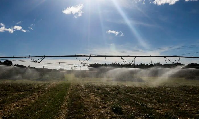 Setor agrícola utiliza metade da água consumida no Brasil