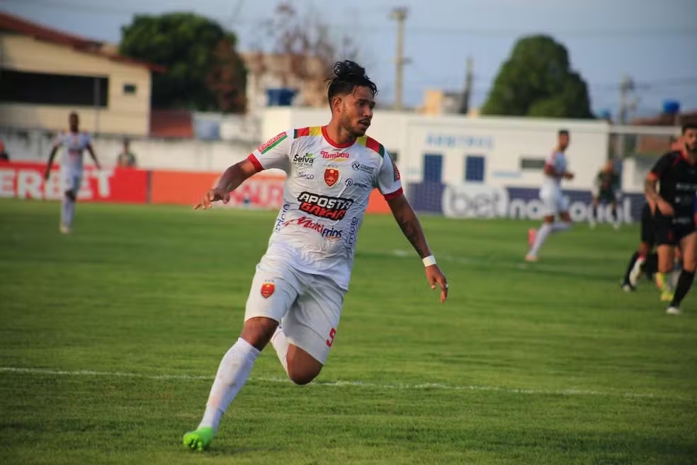 Petrolina tem início de trabalho focado na busca por reforços para a disputa do Campeonato Pernambucano